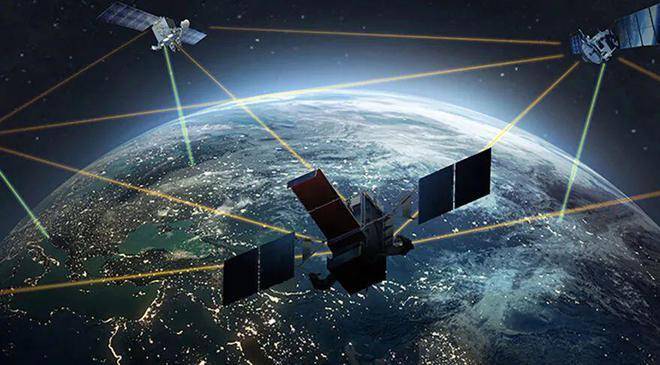 成像仪(hisui)就不得不通过货运飞船上的存储驱动器将数据送回地球