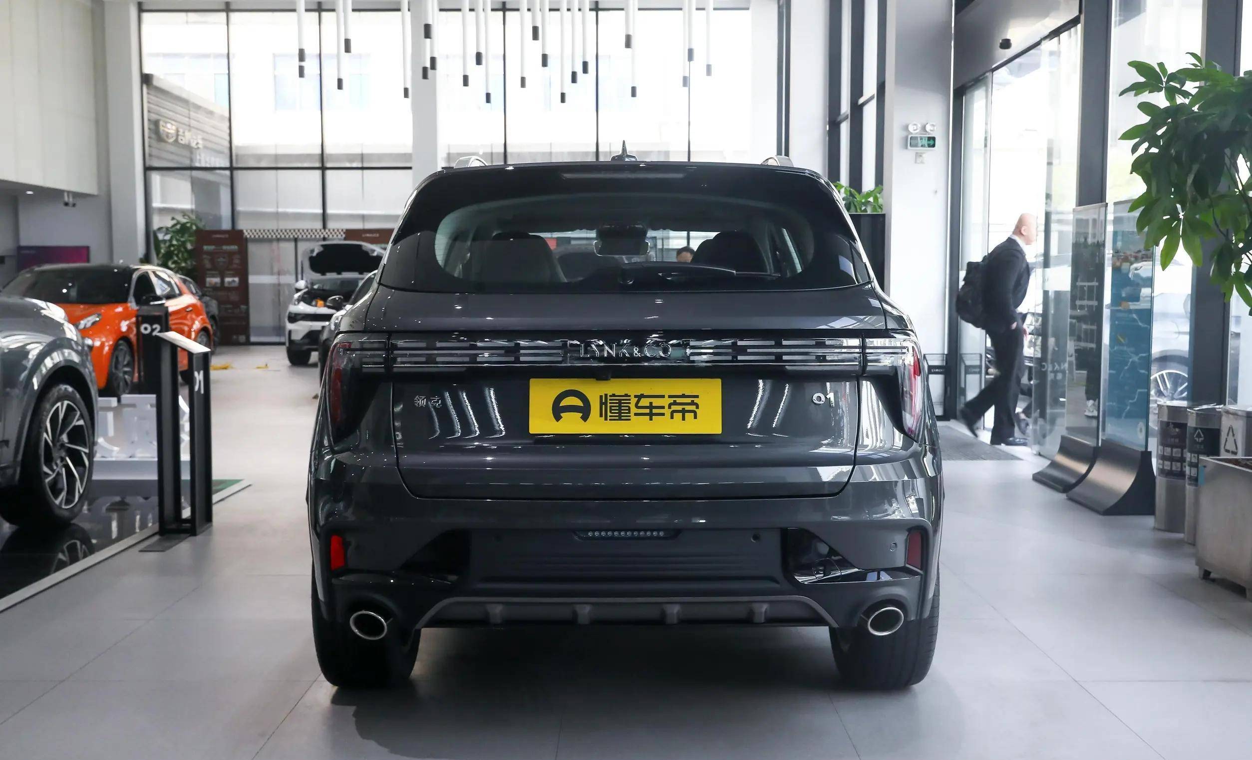 紧凑型suv丨售16.59万起,被誉为"小钢炮"的领克01值得买吗?