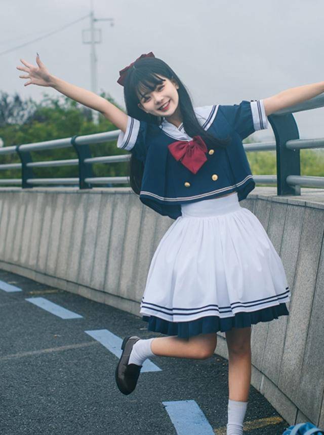 lo娘把洛丽塔做成"校服",本以为是在开玩笑,看完却想买_设计_女生