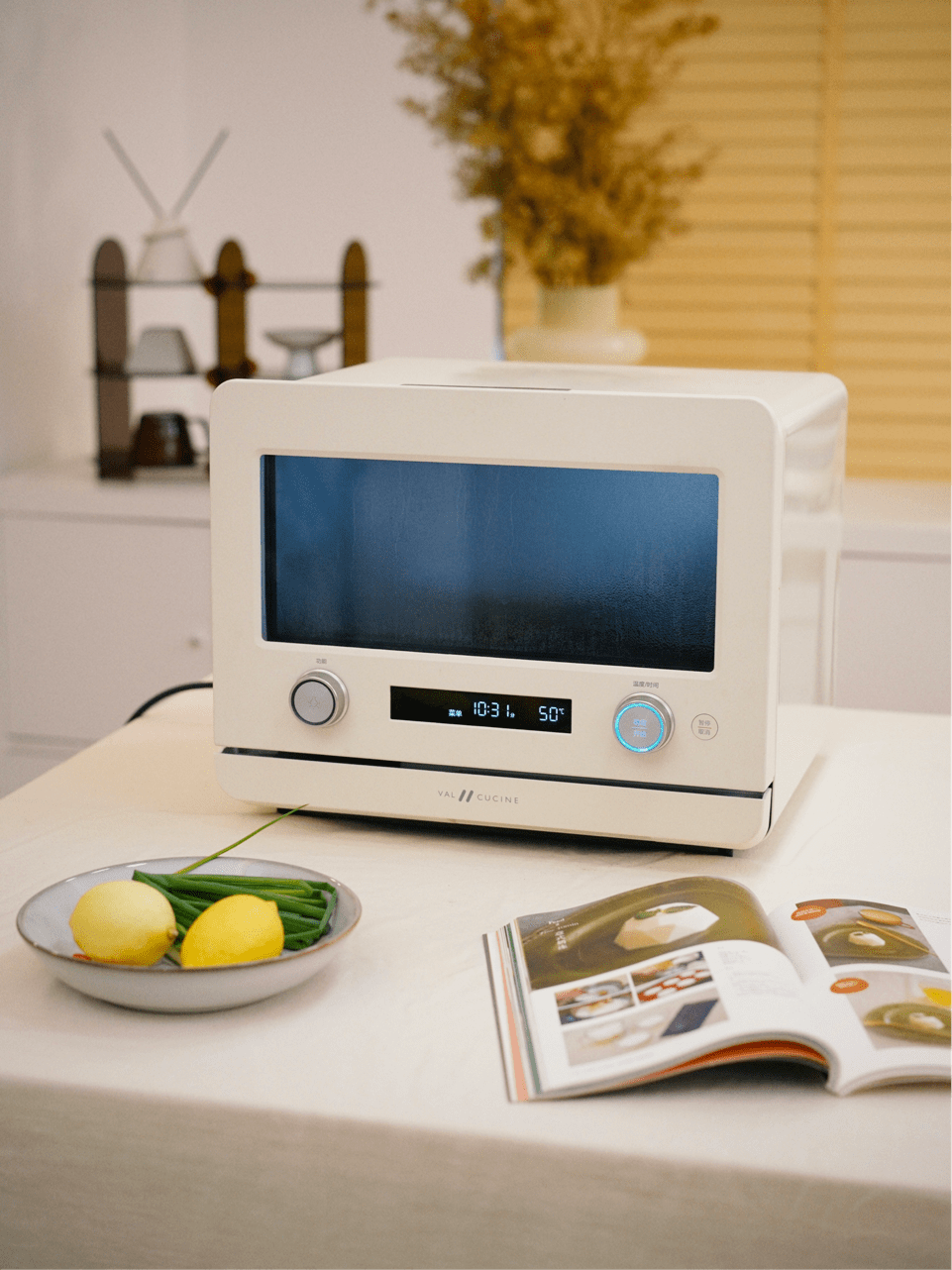 valcucine奶油小"蒸"生活需要美,更需要一点惊喜,除了smeg,你还可以为