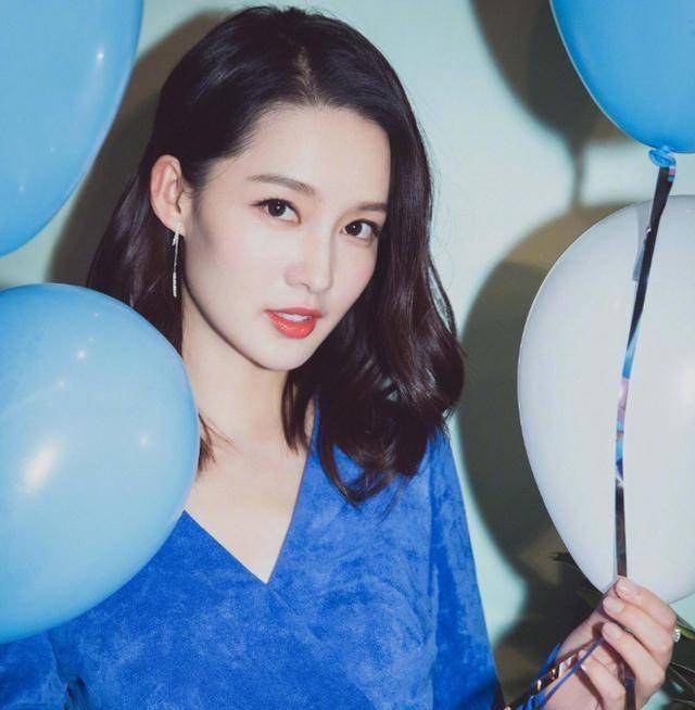 李沁裤子太显胖上热搜,裤型不忍直视,工作室:这条裤再也不穿了_作品