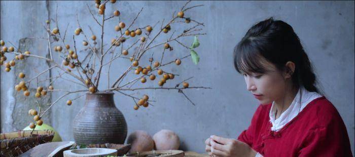 李沁的清冷看起来和饮食男女完全没关系,无法想象李沁教大家怎么做