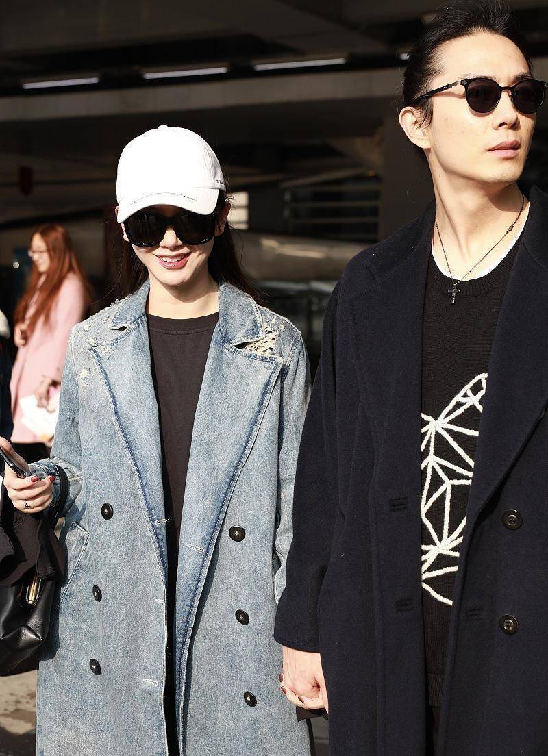 李承铉和戚薇结婚后在内地算是火了,但是他的代表作为什么很少?