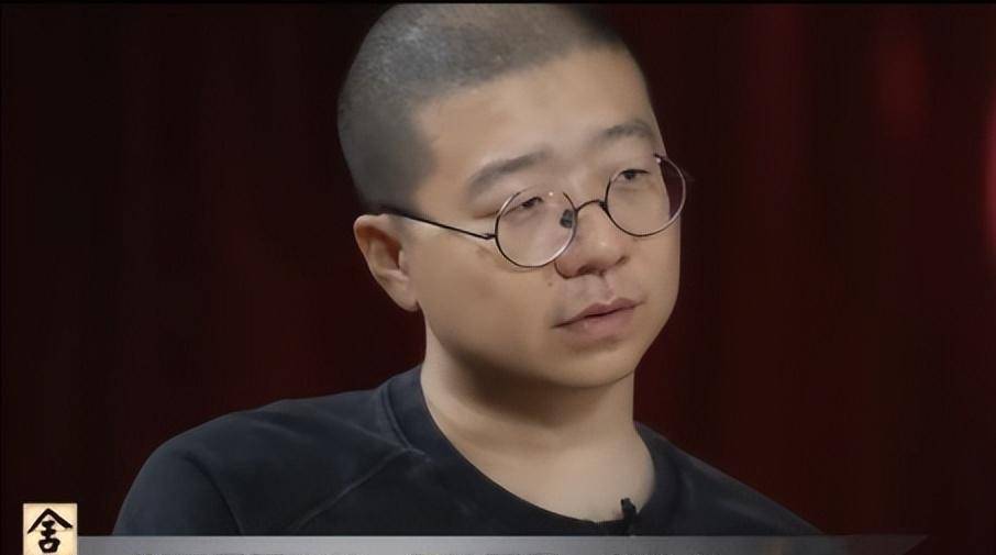 李诞:和黑尾酱仓促领证,没有争吵的婚姻,3年后也走到了散场!