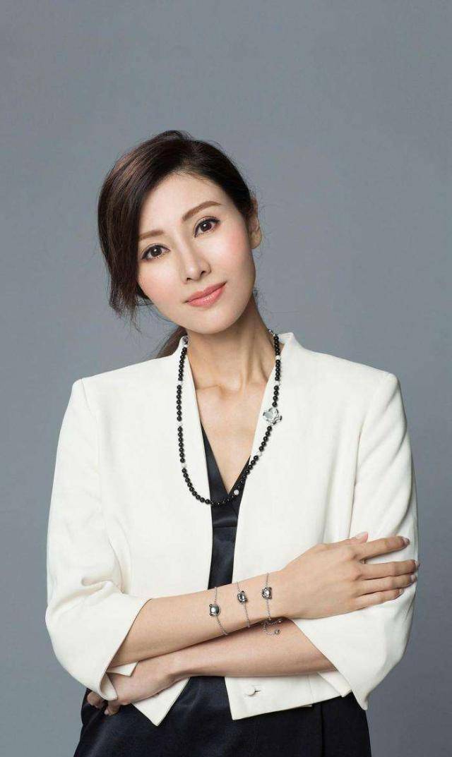 李嘉欣复出赚5000万,豪宅出租一个月收入14万,每月开销200万!