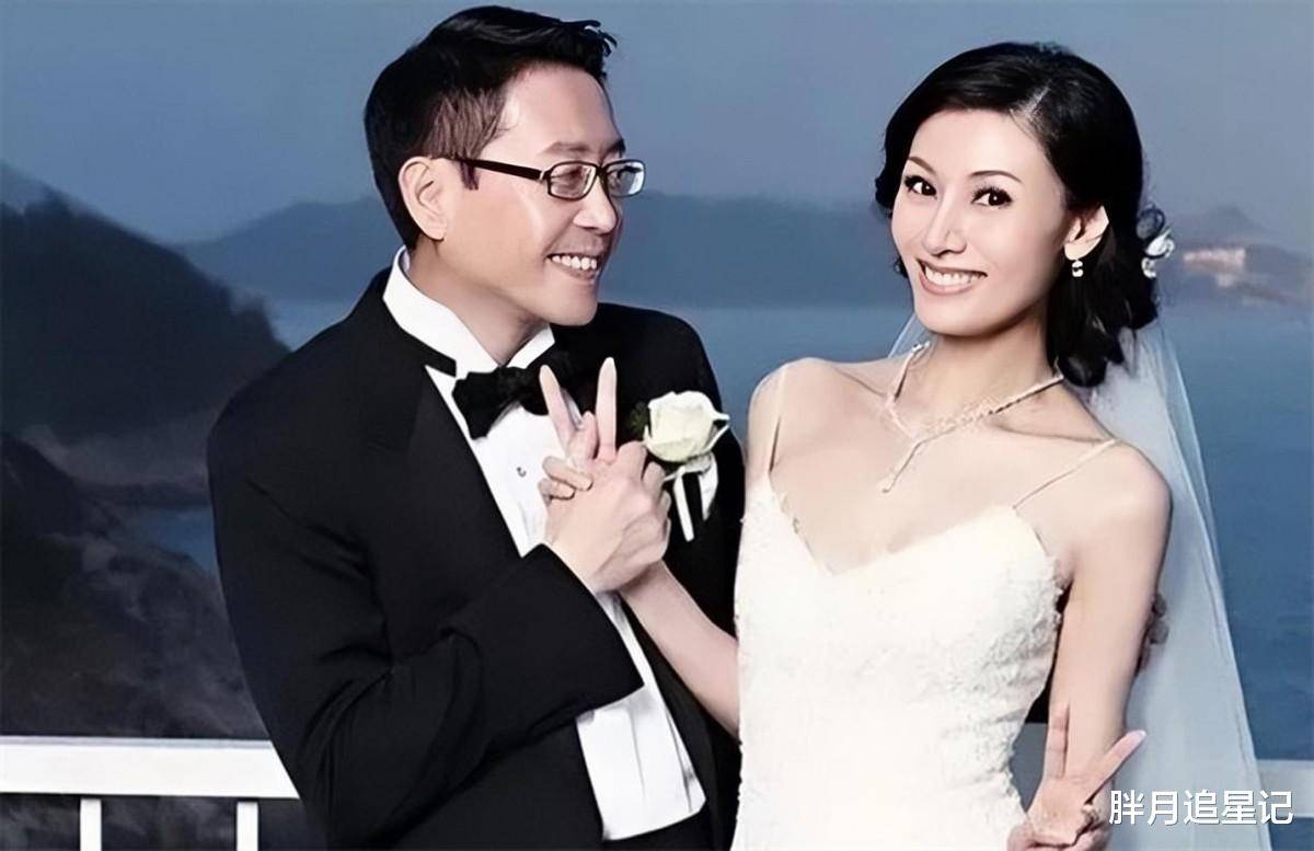 52岁的李嘉欣,让我看到了娱乐圈的"一报还一报"_刘銮雄_网友_香港