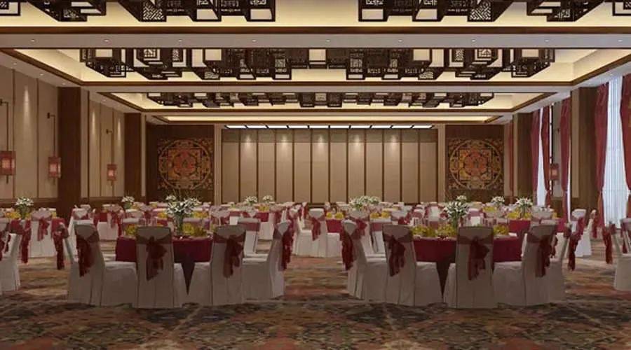 拉萨乃仓大酒店新中国成立以来,西藏的经济社会不断发展,繁华的拉萨城