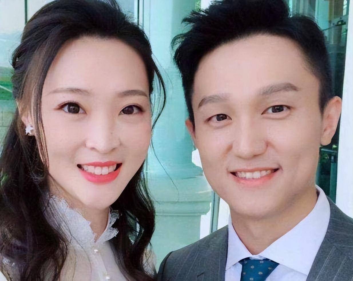 "排球女神"惠若琪,退役嫁给矮个博士,婚礼现场郎平含泪祝福_杨臻博