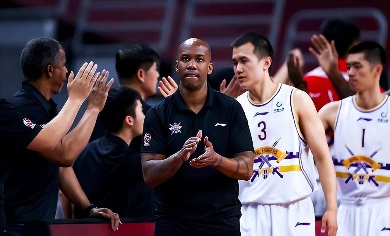 马布里在nba赚了1.5亿美元,在cba赚了多少?