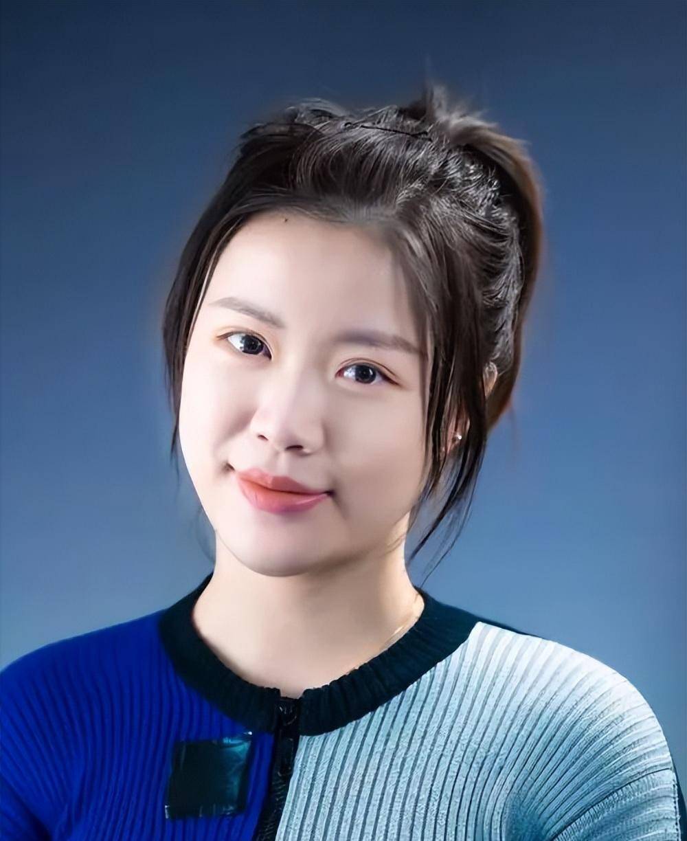 23岁杨倩跌落神坛,奥运冠军开始想:我让你失望了_比赛_视频_女孩