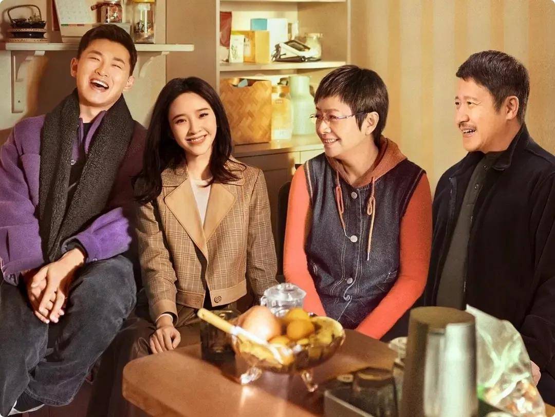 一个市侩精明的大儿媳,一个遭遇分手危机的二儿媳,一个不婚主义的