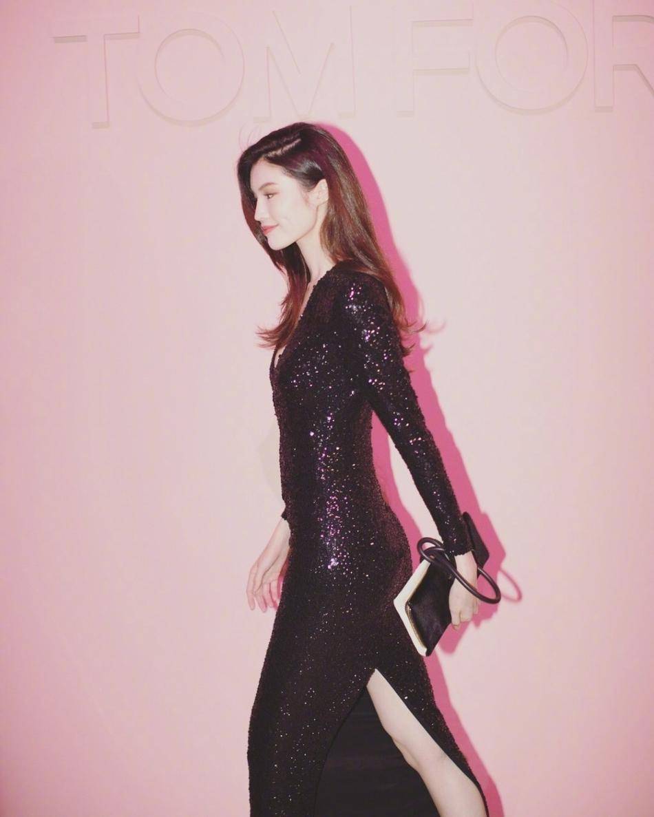 何穗:曾和陈伟霆闹绯闻,因崔始源怒晒结婚证,捧高踩低惹人嫌_刘雯