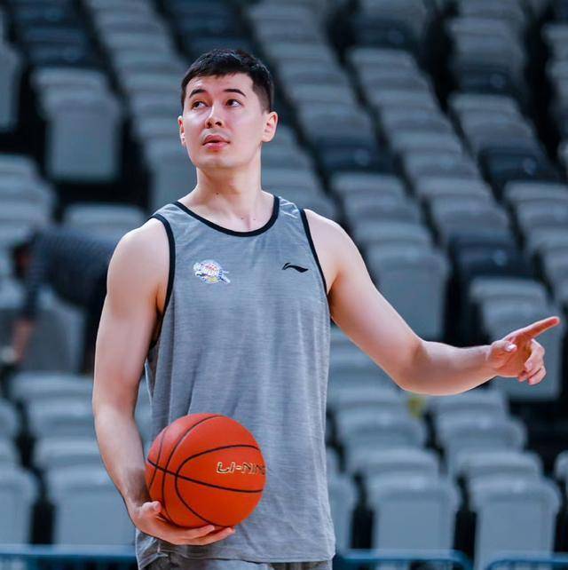 阿布都沙拉木谈周琦价值,王睿泽入选集训队,方硕谈重返男篮_乔帅_王哲