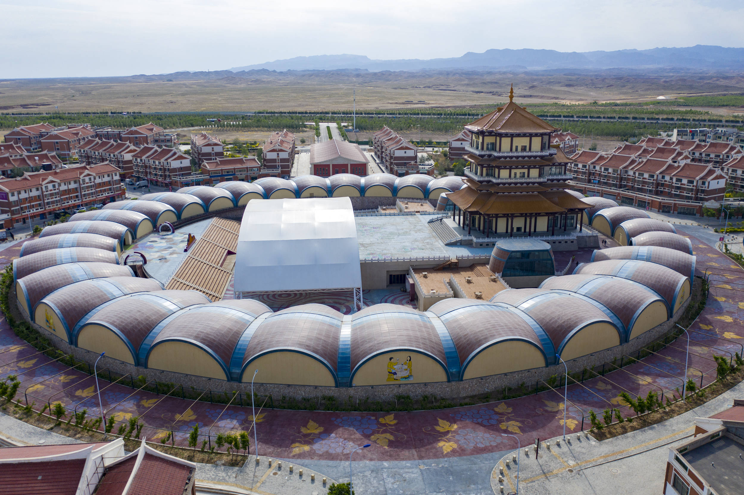 走进贺兰山东麓,这些顶级酒庄千万别错过_葡萄_宁夏_红寺
