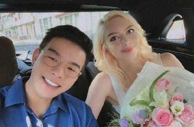 千万网红梦露获我们绿卡,足足等了九年,年龄曝光令人意外_生活_来自