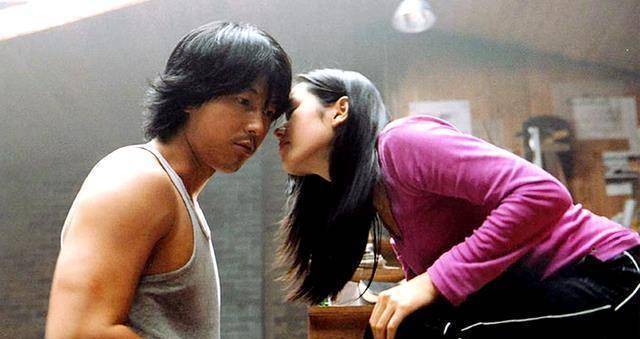 孙艺珍这两部电影,一部讲的是爱而不得,另一部讲的是爱的真谛_郑雨盛