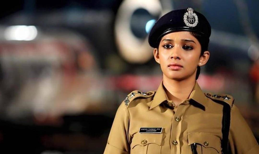 印度历史上第一女警察"奇葩"的通桥仪式,印度首席部长欲哭无泪_果阿邦