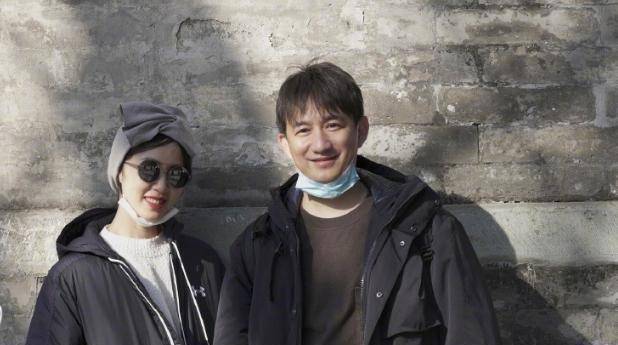 孙莉分享黄磊做的美食,蒜薹蒜苗傻傻分不清,结婚17年不会做饭_蒋勤勤