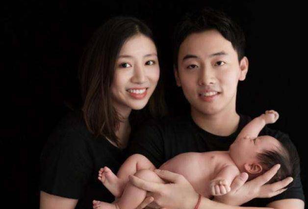 退役后嫁给奥运冠军,如今生活幸福_周捷_邹凯_身材