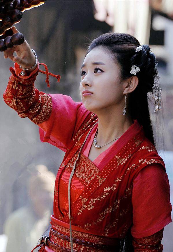 里藏刀的琉璃,机灵勇敢的杨意柳,单纯可爱的薛杉杉,坚强善良的花千骨