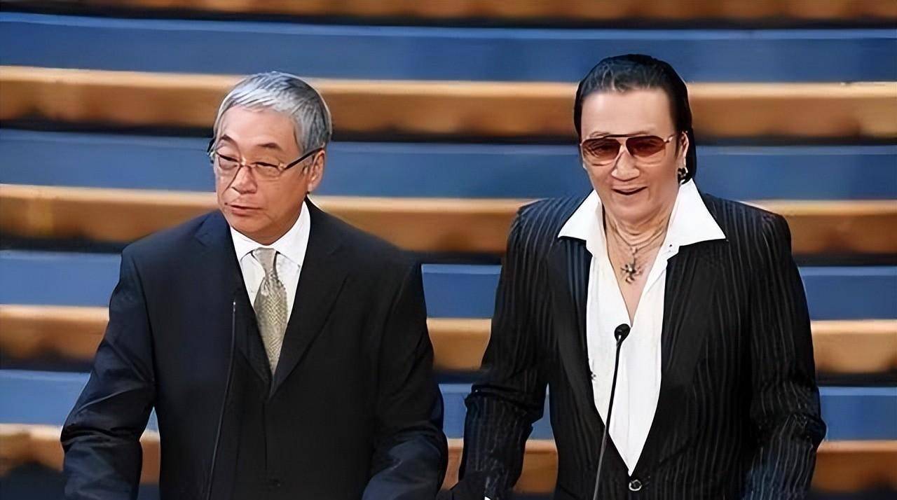 港圈痛失老戏骨,一生潇洒三任妻子皆美人,与谢贤争执令人意难忘_曾江