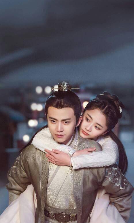 谭松韵新剧《锦衣之下》热播,与任嘉伦甜蜜撒糖,充满清新少女感_时尚