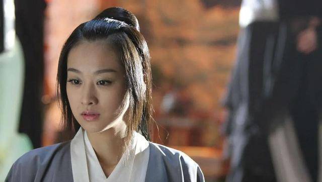 她是《天天有喜》中的白梅瑛,也是《步步惊心》中的孤寂皇后_穆婷婷