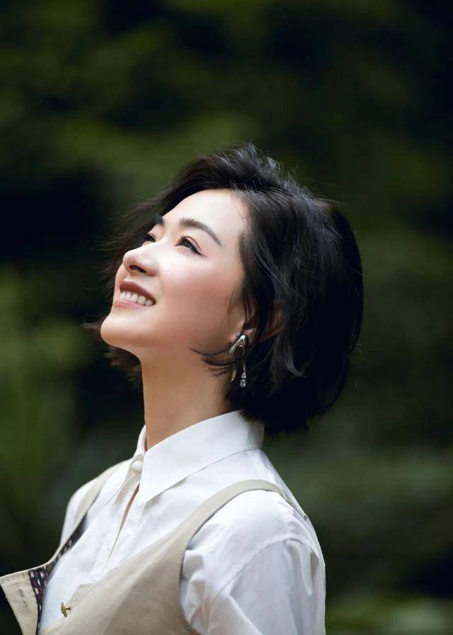 万茜炒人设翻车了?黄子韬坑新人?江疏影被人抢戏?_资源_公司_作品