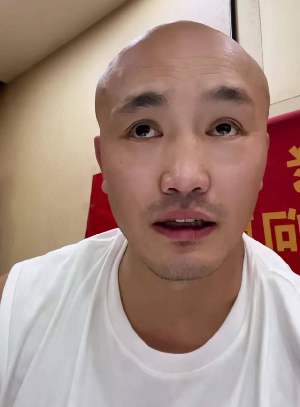 武僧一龙被人放狗咬伤,怀疑是少林人干的,要求少林赔偿自己80万_事情