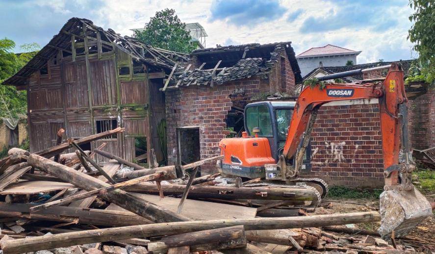 城步县西岩镇:常态化开展非经营性自建房安全整治_辖区_进行了_花桥