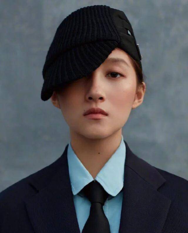 关晓彤最新大片来袭_帽子_造型_黑色