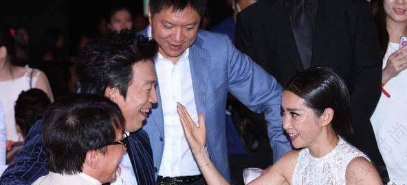 为什么说拍戏不找杨颖,喝酒不找黄渤,综艺节目不找赵丽颖_明星_胡歌