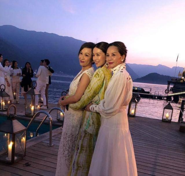 文咏珊与老公意大利办婚礼,坐船进场有新意,angelababy未出席_杨颖