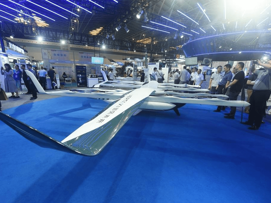 国产新型载人电动垂直起降飞行器亮相上海-搜狐大视野-搜狐新闻