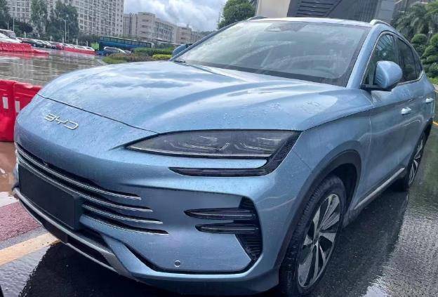 宋plus dm-i冠军版现身,苍烟色很优雅,配拨动式换挡,价格涨了_搜狐