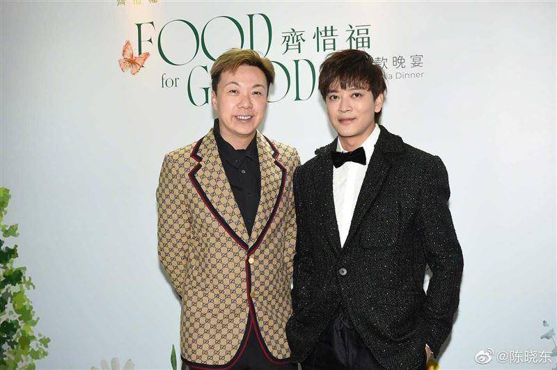 47岁陈晓东中年发福!