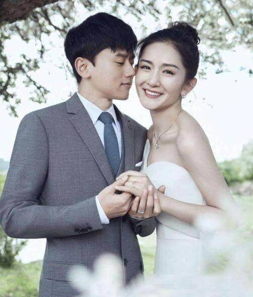 谢娜诞下双胞胎,周杰伦祝福喜获貂儿,"二弟"赵丽颖还差一把锁_张杰