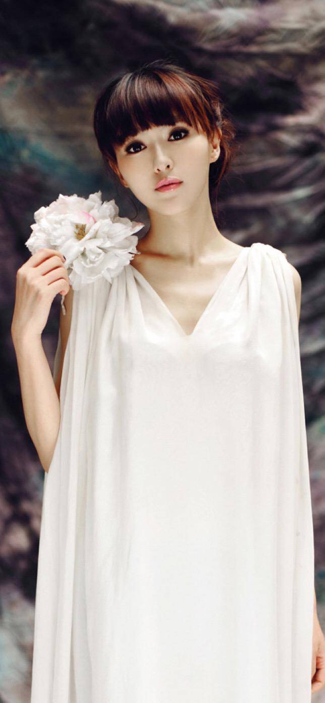 唐嫣(tiffany tang)-独具魅力的时尚之美|明星写真_角色_演技_活动