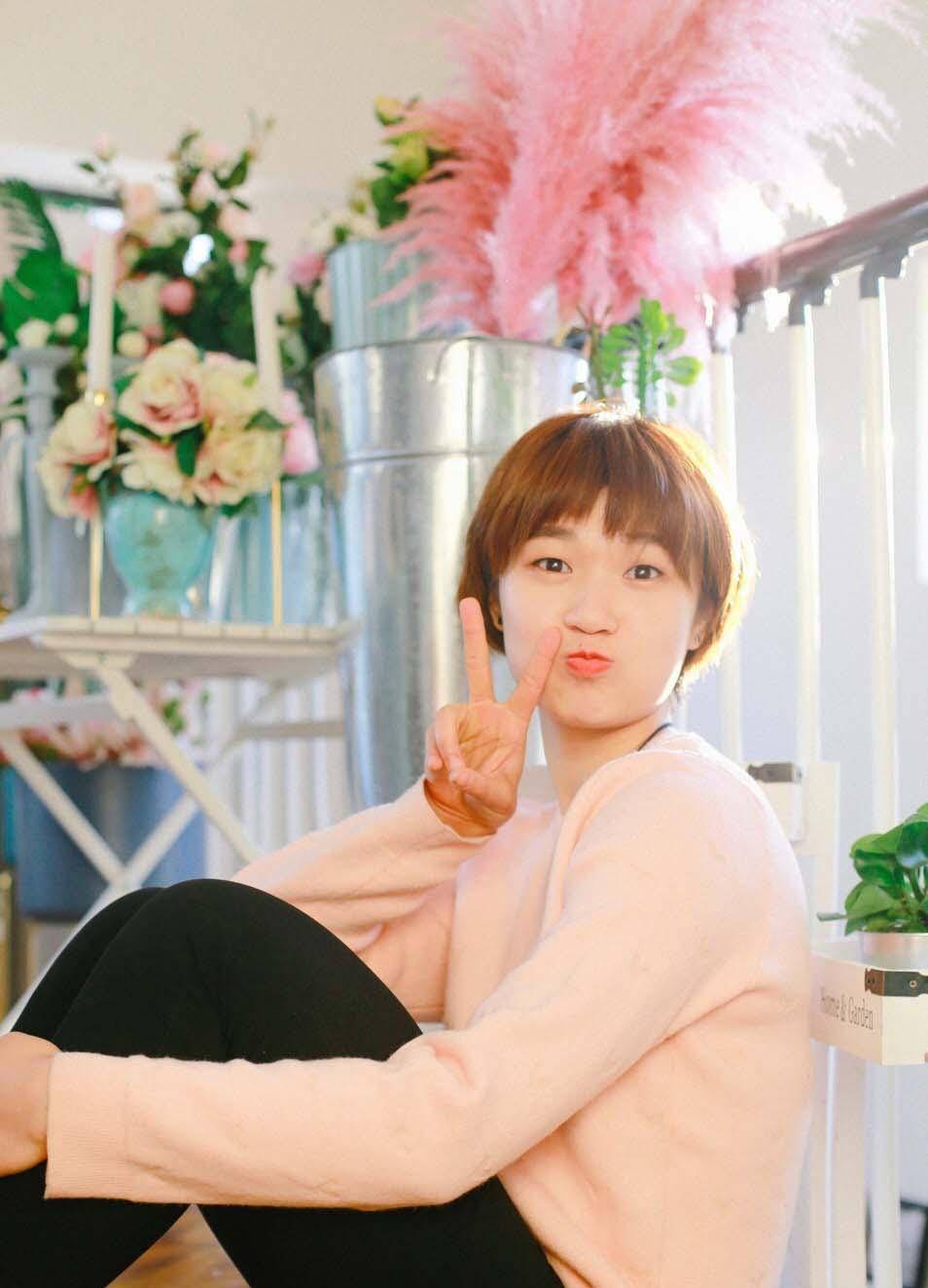 (王梦洁生活照)返回搜狐,查看更多