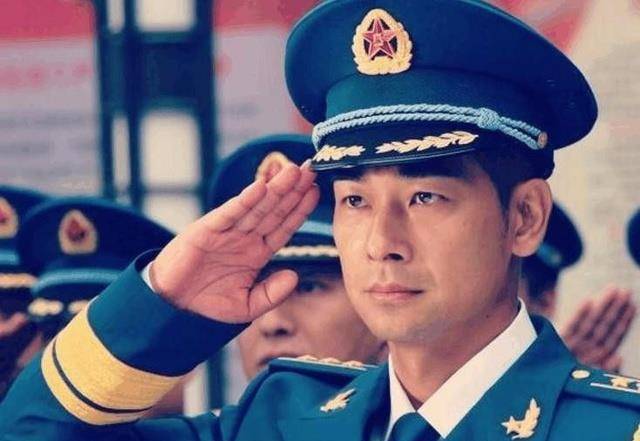 武英级_邹兆龙_英雄主义