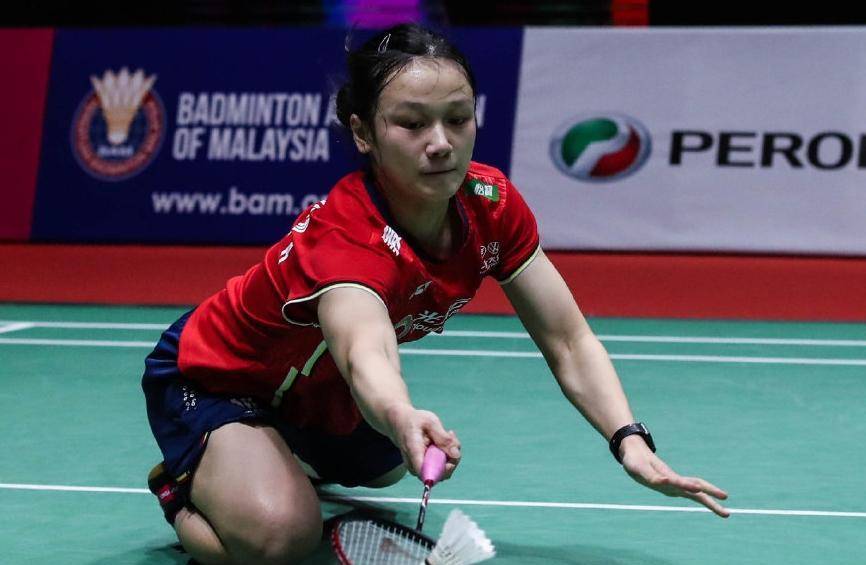 印尼赛首轮国羽5妹躺着拼,小马达都跑不动了_张艺曼_比赛_羽毛球