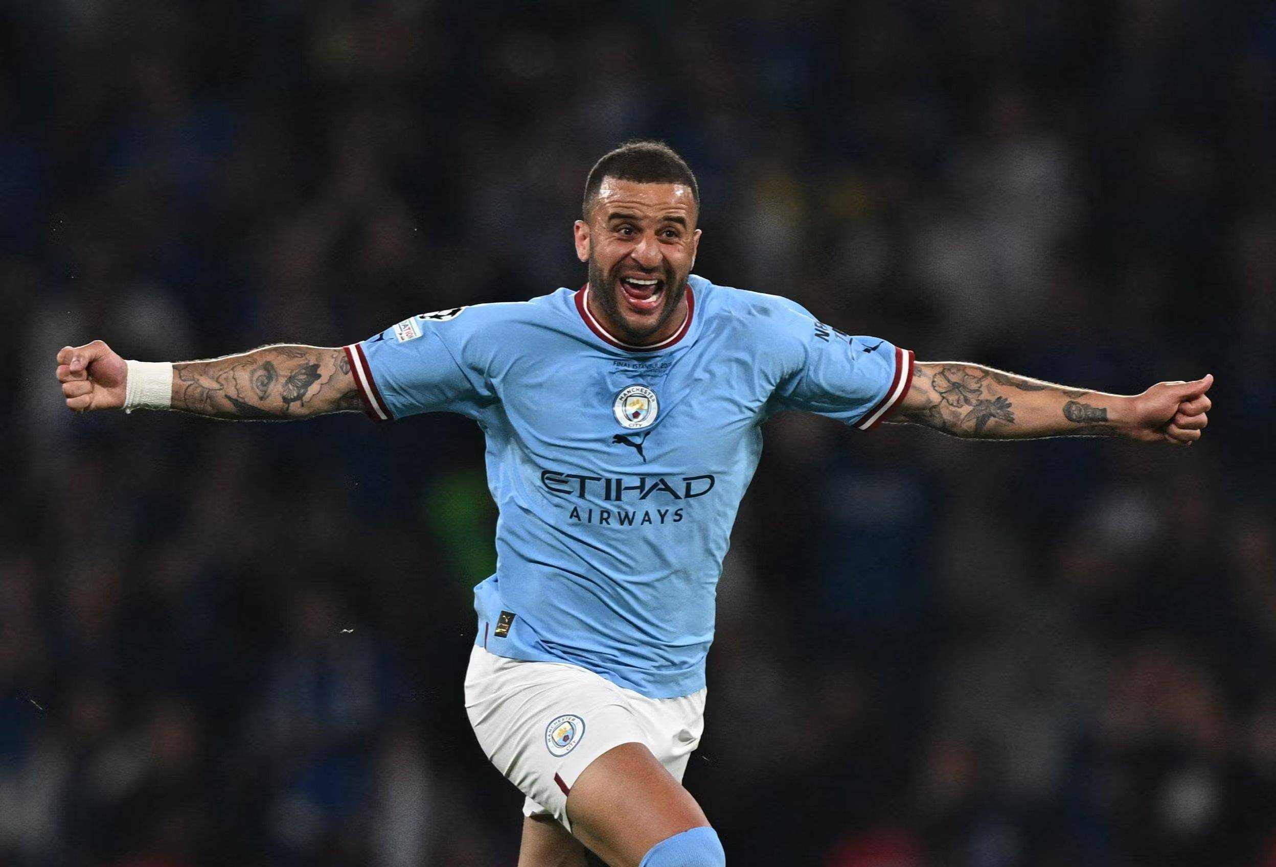 英超第一右后卫加盟拜仁,曼城放弃沃克,瓜迪奥拉出售3大功勋_球员