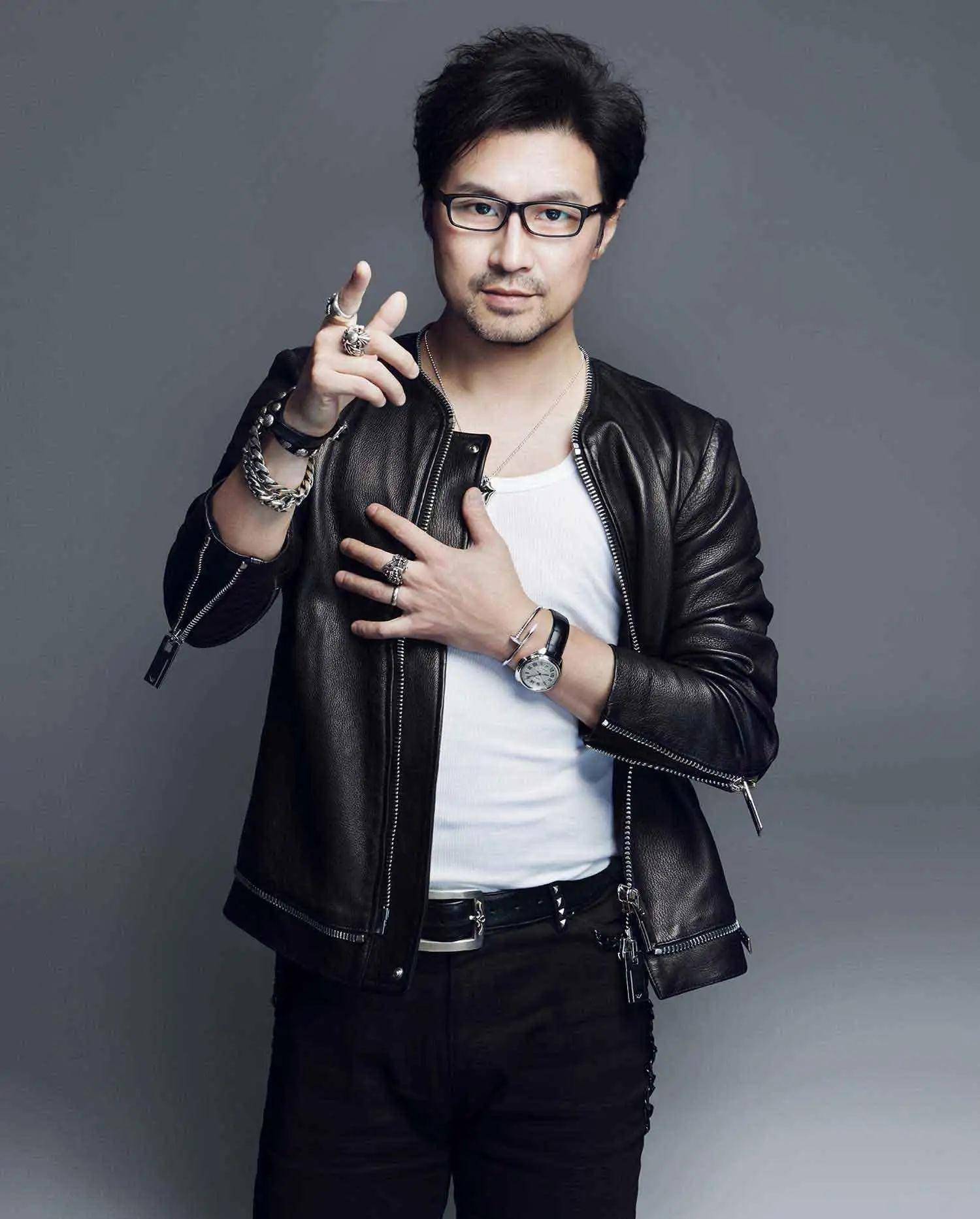 "摇滚叛徒"汪峰:与章子怡组成美满家庭,靠着带瓜体质走向国际_事情