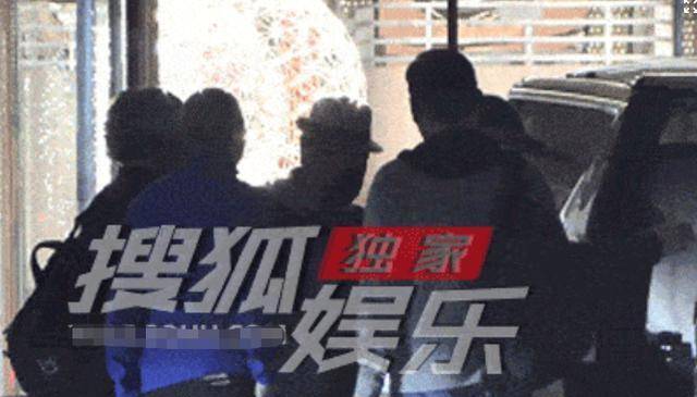 京圈大佬聚会！刘震云老大低语，韩三平疑心，张国立东倒西歪-刘震云兄弟