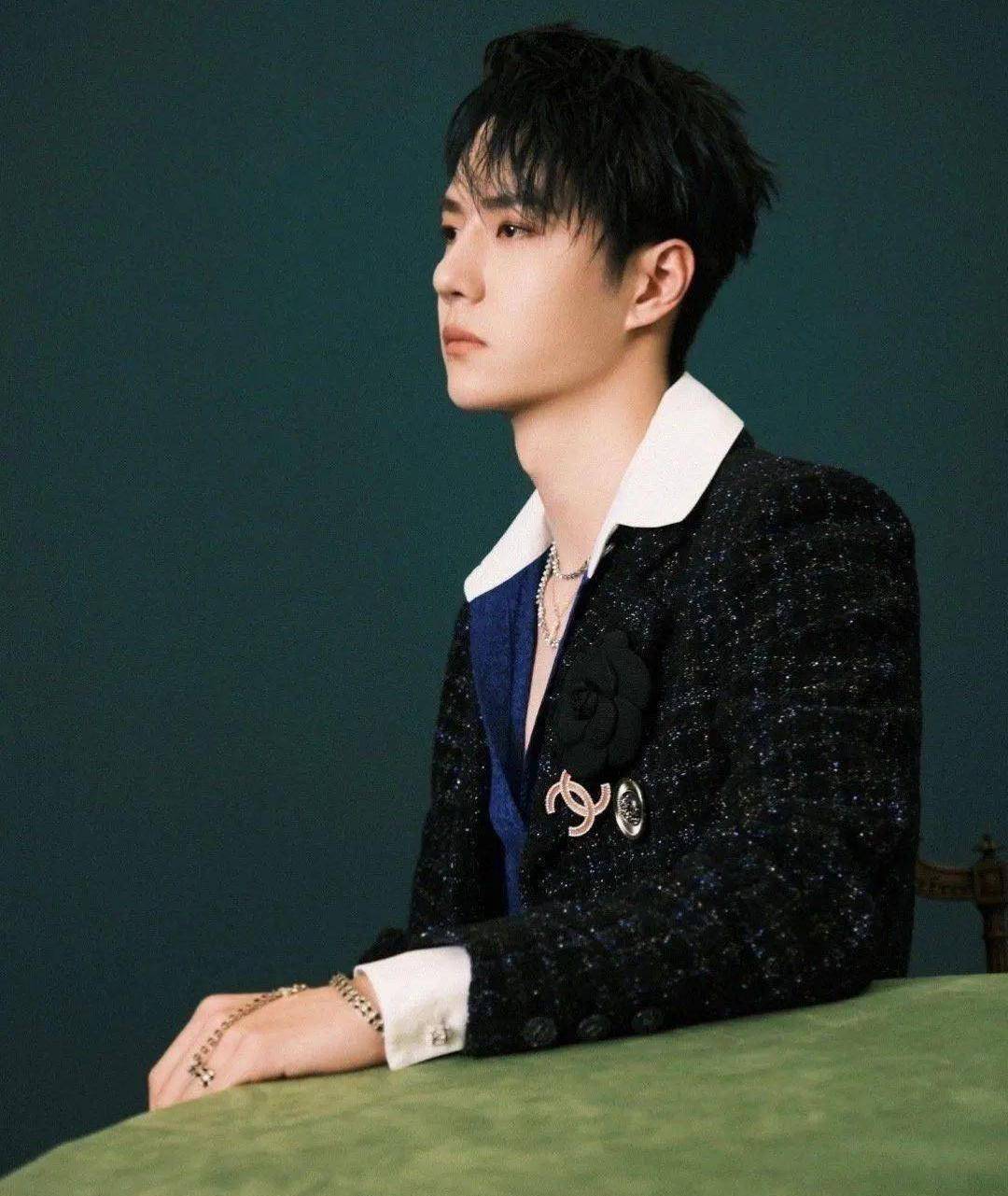 王一博急了?关晓彤不被认可?_颖儿_团队_市场