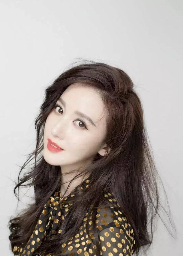 用诚意换真心,张萌跨界制片人的成功法则_白发_观众_作品