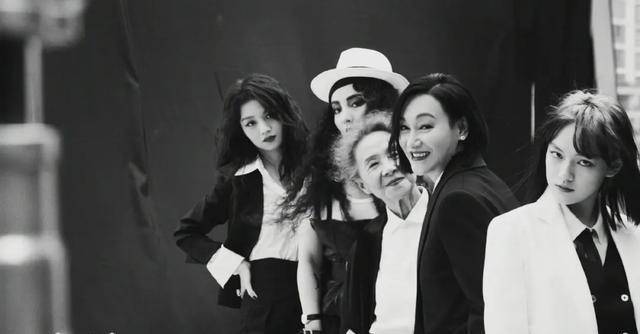 女明星合影到底能拍得多好看_群像_annie_封面