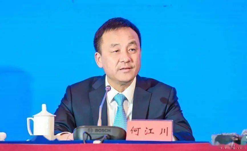 2015年12月任中国石油青海油田分公司副总经理;2018年10月任青海油田
