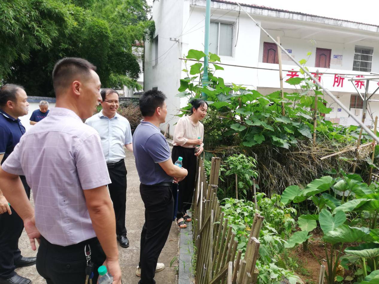 委一行赴赣县区开展"全国示范性老年友好型社区"现场复核工作_江口镇
