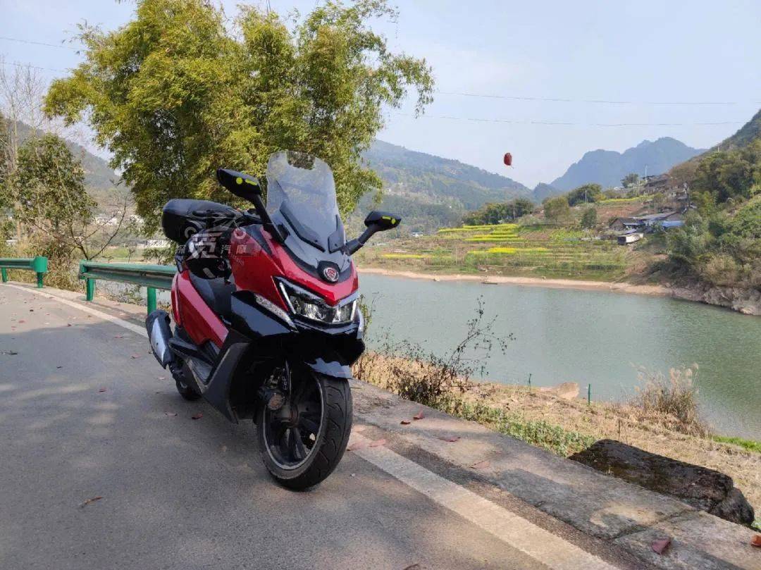 初心不改-移动大沙发赛科龙rt3再推全新2023款_搜狐汽车_搜狐网